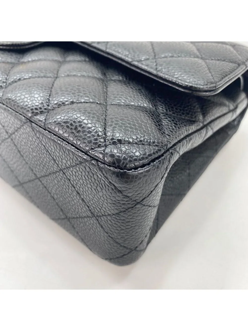 Chanel Handbag Quilted 25